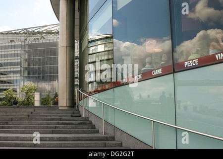 Strada ristorante italiano, Riverside (più di Londra), London, England, Regno Unito Foto Stock