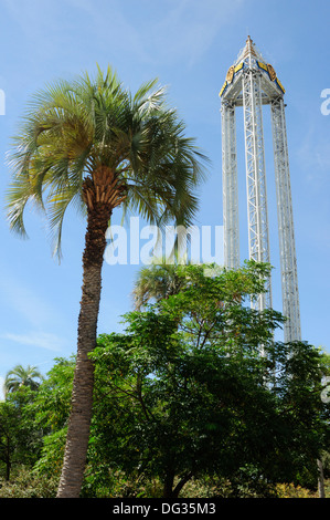 L'attrazione di spicco denominato La rivincita dell'Enigma, Parque Warner, Madrid, Spagna Foto Stock