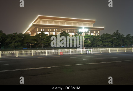 Il presidente Mao Memorial Hall (il Mausoleo di Mao Zedong) n Pechino visto da Guanchang East Side Road, Pechino, Cina Foto Stock