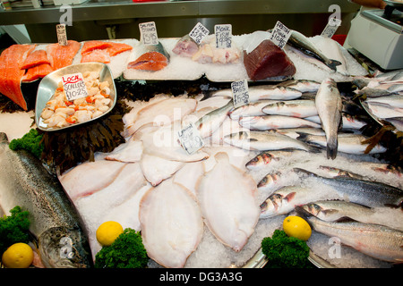 Beresford Mercato del pesce fresco e frutti di mare & shell pescivendoli St Helier Jersey Foto Stock