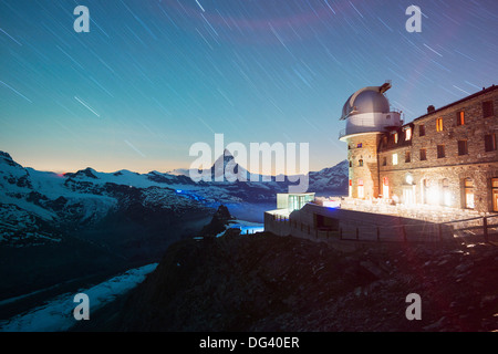 Il Cervino, 4478m, e Osservatorio di Gornergrat, Zermatt, Vallese, alpi svizzere, Svizzera, Europa Foto Stock
