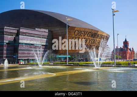 Millennium Centre Cardiff Bay, Wales, Regno Unito, Europa Foto Stock