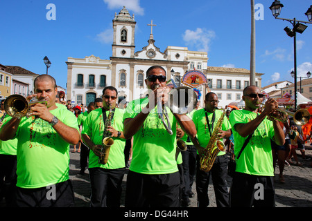 Brass Band a Salvador il carnevale di Pelourinho, Bahia, Brasile, Sud America Foto Stock