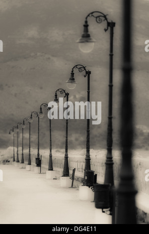Colpo atmosferica di vecchio stile lampade stradali Foto Stock