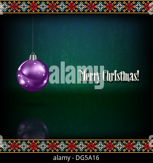 Celebrazione astratta saluto con viola palla di Natale su verde Foto Stock