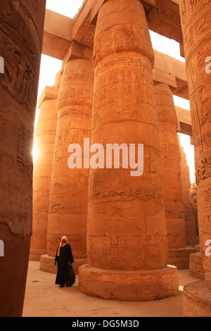 Grande Hypostyle Hall, Tempio di Karnak complessa, Luxor, Egitto Foto Stock
