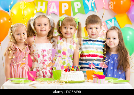 Kids festeggia il compleanno holiday Foto Stock