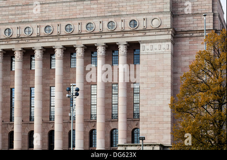 Parlamento finlandese house colonne di Helsinki Foto Stock