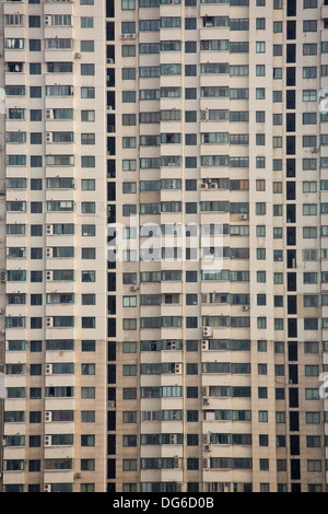 Vista urbano a edificio moderno windows e i dettagli di Shanghai Foto Stock