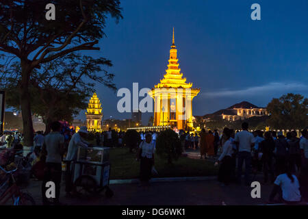 Cambogia segna il primo anniversario del Re padre Norodom Sihanouk la morte di credito: Combre Stephane / Alamy Live News Foto Stock