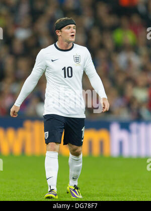 Londra, Regno Unito. 15 ottobre, 2013. L'Inghilterra del Wayne Rooney durante la Coppa del Mondo il qualificatore tra Inghilterra e Polonia dallo stadio di Wembley. Credito: Azione Sport Plus/Alamy Live News Foto Stock