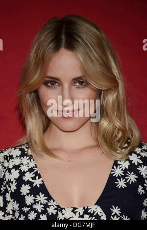 Berlino, Germania. 15 ottobre, 2013. Actrice americano Dianna Agron assiste per la premiere del film 'Malavita - La famiglia' presso il cinema teatro "Kulturbrauerei" di Berlino. © dpa picture alliance/Alamy Live News Foto Stock