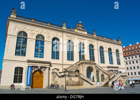 Verkehrsmuseum museo dei trasporti in Johanneum am Neumarkt edificio Altstadt la città vecchia città di Dresda Germania Europa centrale Foto Stock