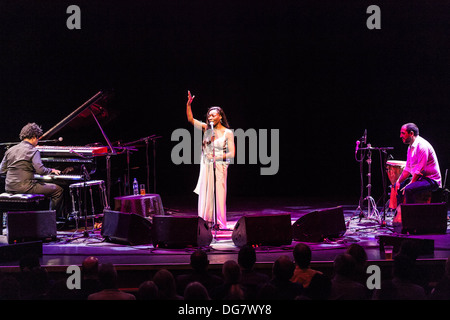 Concha Buika concerto presso il Barbican Centre, Ottobre 15th, 2013, London, England, Regno Unito Foto Stock