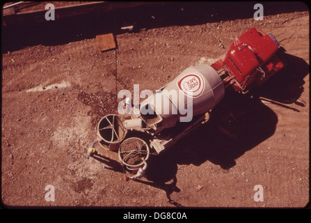 Attività di costruzione in corso presso il sito di Expo 74, la prima fiera mondiale a tema ambientale, tenutasi a Spokane, Washington. Foto Stock