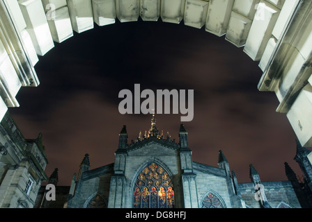 La Cattedrale di St Giles di notte, Edimburgo, Scozia, Regno Unito, Europa Foto Stock