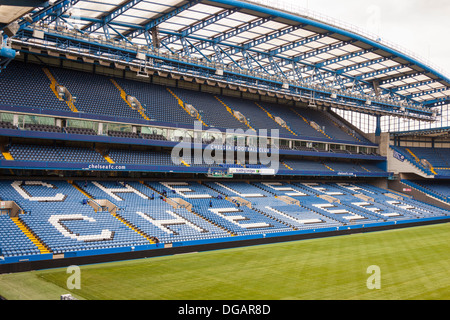 Il West stand, il Chelsea Football Club, Stamford Bridge, a Chelsea, Londra, Inghilterra Foto Stock