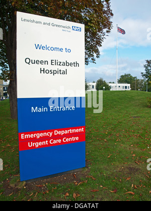 Queen Elizabeth Hospital segno, Woolwich, London, England, Regno Unito Foto Stock