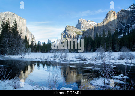 Il parco nazionale di Yosemite Valley in inverno, California