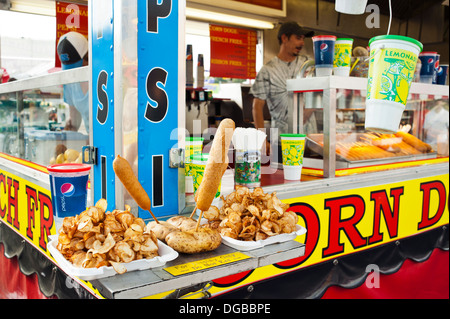 I cani di mais e carnevale il cibo al Mountain State Fair di Asheville Carolina del Nord Foto Stock