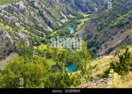 Il Grand canyon del fiume Krupa nella regione carsica della Croazia Foto Stock