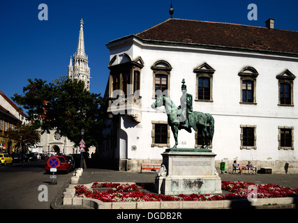 Andras Hadik statua del XVIII secolo conteggio ungherese in Varhegy Buda Castle Hill Budapest Ungheria Europa Foto Stock