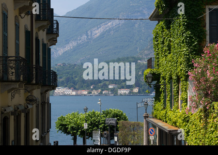 Vista da Bellagio sul Lago di Como, Lombardia, Italia Foto Stock