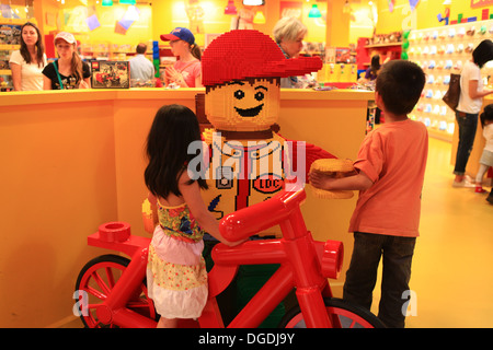 Legoland store a Vaughan Mills Mall, Toronto, Canada Foto Stock