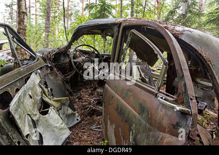 Scrapyard Kyrkö mosse, Ryd, Tingsryd, Provinz Kronobergs län, Svezia, Europa Foto Stock