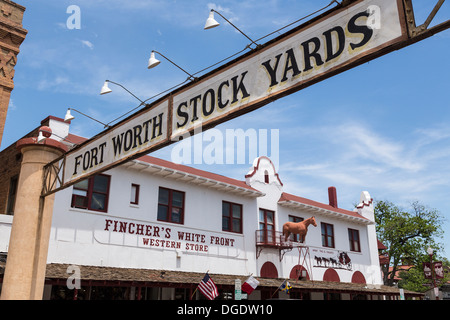 Fort Worth Stock Yards segno e Fincher del negozio del Texas USA Foto Stock