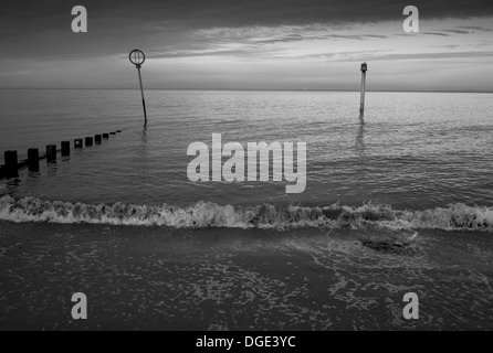 Il Firth of Forth da Portobello Foto Stock