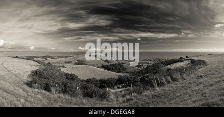 Panorama di vista dalla collina Godlingston a Ballard giù vicino a Studland e Swanage, Dorset, Regno Unito Foto Stock