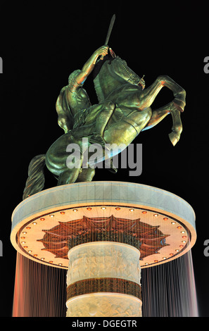 Alessandro il Grande su un cavallo a Skopje Macedonia Foto Stock