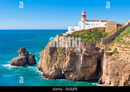 Faro di Cabo Sao Vicente, Sagres Portogallo - Farol do Cabo Sao Vicente (costruito in ottobre 1851) Foto Stock