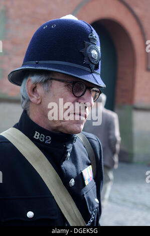 Papplewick, Notts, Regno Unito. Xx oct, 2013. Un weekend a Papplwick stazione di pompaggio ,ri-visitare tempo di guerra la Gran Bretagna.Vintage e veicoli classici ,rievocazioni Birtish,STATI UNITI D'AMERICA,armate polacche foces.Inoltre inattendance sono il King George V1,Chuchill,&Montgomery. Credito: Ian Francesco/Alamy Live News Foto Stock