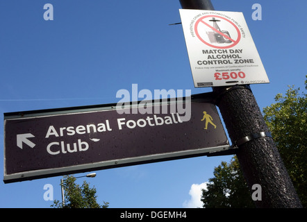 L'alcol match day zona di controllo sign vicino arsenale F.C. Emirates Stadium, Londra Foto Stock