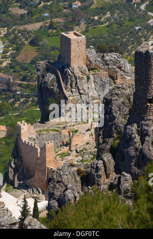 Sierra de Cazorla, La Iruela. Castello, Sierra de Cazorla Segura y las Villas parco naturale, Provincia di Jaen, Andalusia, Spagna Foto Stock