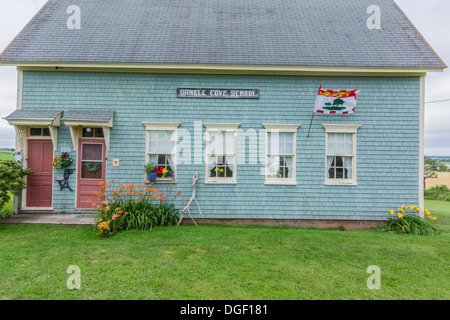 Orwell Cove scuola, una piccola vecchia, una camera, legno incastrata, paese schoolhouse situato su Prince Edward Island, Canada. Foto Stock