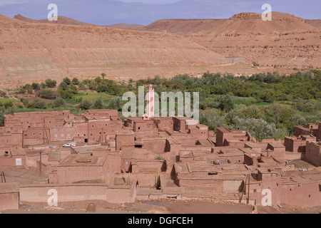 Ksar, città fortificata, la strada delle Casbah, Ounila-Tal, vicino Aït-Ben-Haddou, Souss-Massa-regione Draâ, Marocco Foto Stock