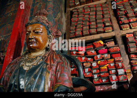 Statua nel monastero Paelkhor, Pelkhor Choede, Gyantse, Tibet, Cina e Asia Foto Stock