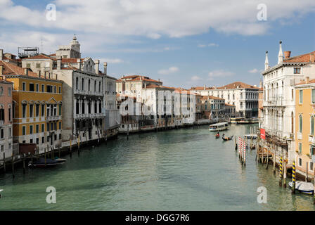 Case, palazzo, palazzi sul Canal Grande, Canale o Canale Grande, Venezia, Italia e Europa Foto Stock