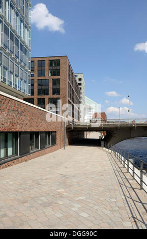 Edificio per uffici Germanischer Lloyd, Shanghaibruecke bridge, Ericus-Contor, HafenCity di Amburgo Foto Stock