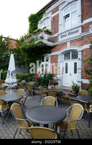 Ripristinato resort o architettura Baeder nella strada principale, Mar Baltico resort città di Binz, Binz, Meclemburgo-Pomerania Occidentale Foto Stock