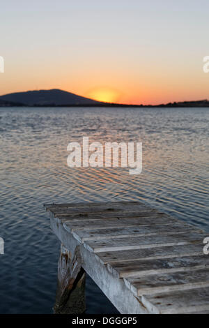 Molo al tramonto, Ayvalik, Balikesir, Turchia, Asia Foto Stock