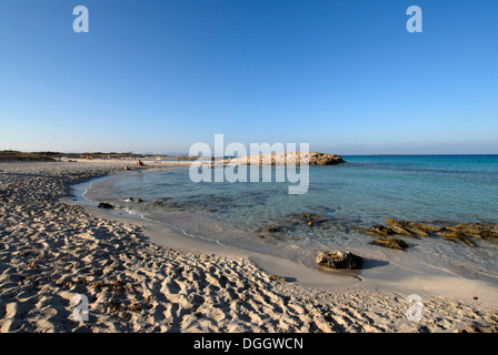 La spiaggia di Levante - Platja de Llevant -, Formentera Foto Stock