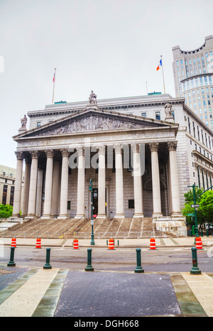 La Corte Suprema dello Stato di New York edificio al mattino Foto Stock