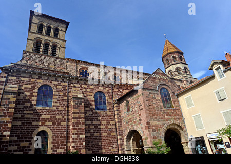 Saint Julien basilica Brioude Haute Loire Auvergne Massif-Central Francia Foto Stock