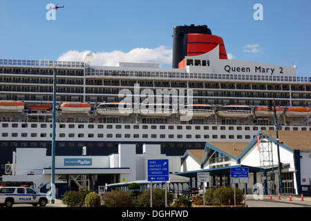 Queen Mary 2 agganciato Brooklyn NY Foto Stock