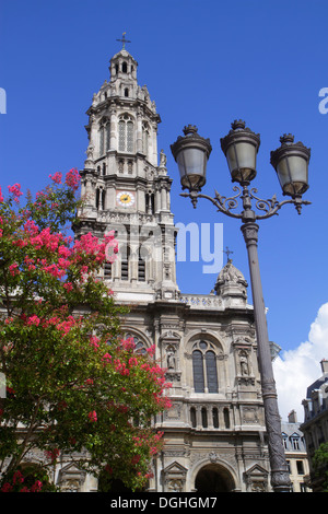 Parigi Francia,9° arrondissement,Place d'Estienne d'Orves,Église de la Sainte Trinité,chiesa,lampione,France130819017 Foto Stock