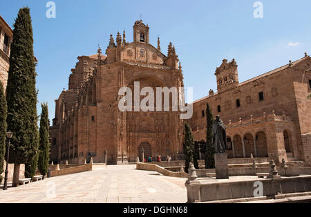 San Esteban monastero domenicano e la Chiesa del Convento e la Iglesia de San Esteban, Salamanca, Vecchia Castiglia, Castiglia-Leon, Spagna Foto Stock